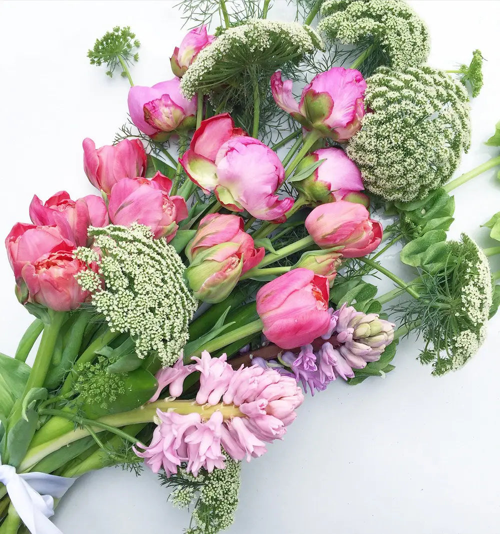 How do you keep flowers alive longer? Fig & Bloom