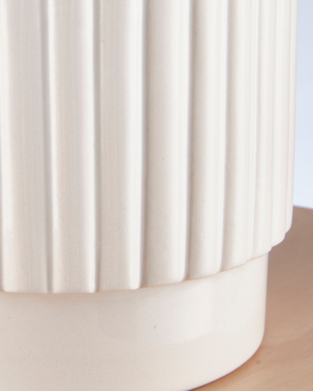 Pot Vertical Stripe Pot