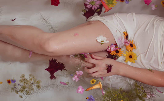 How to make a dreamy medicinal bath at home