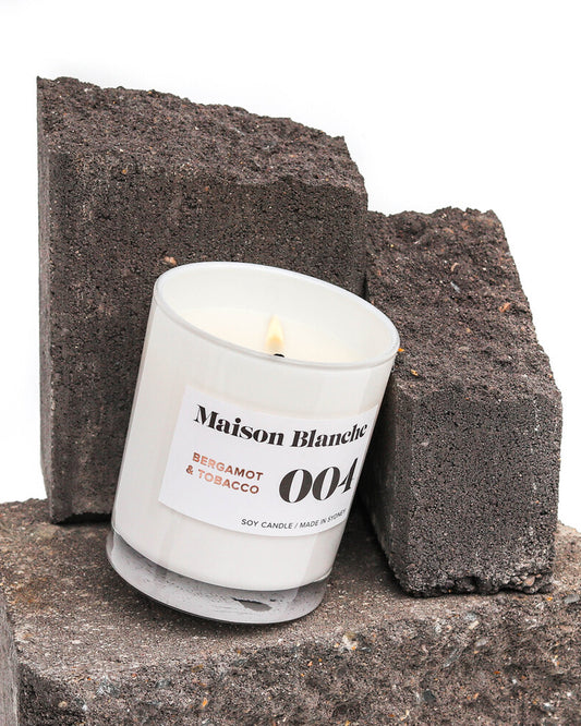 004 Bergamot & Tobacco - Medium Candle