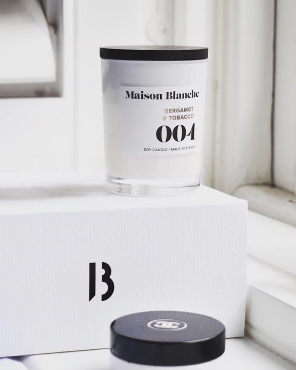 004 Bergamot & Tobacco - Petite Candle