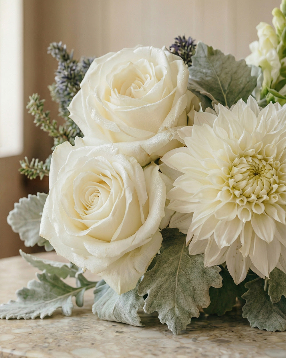 White Centrepiece - Regular