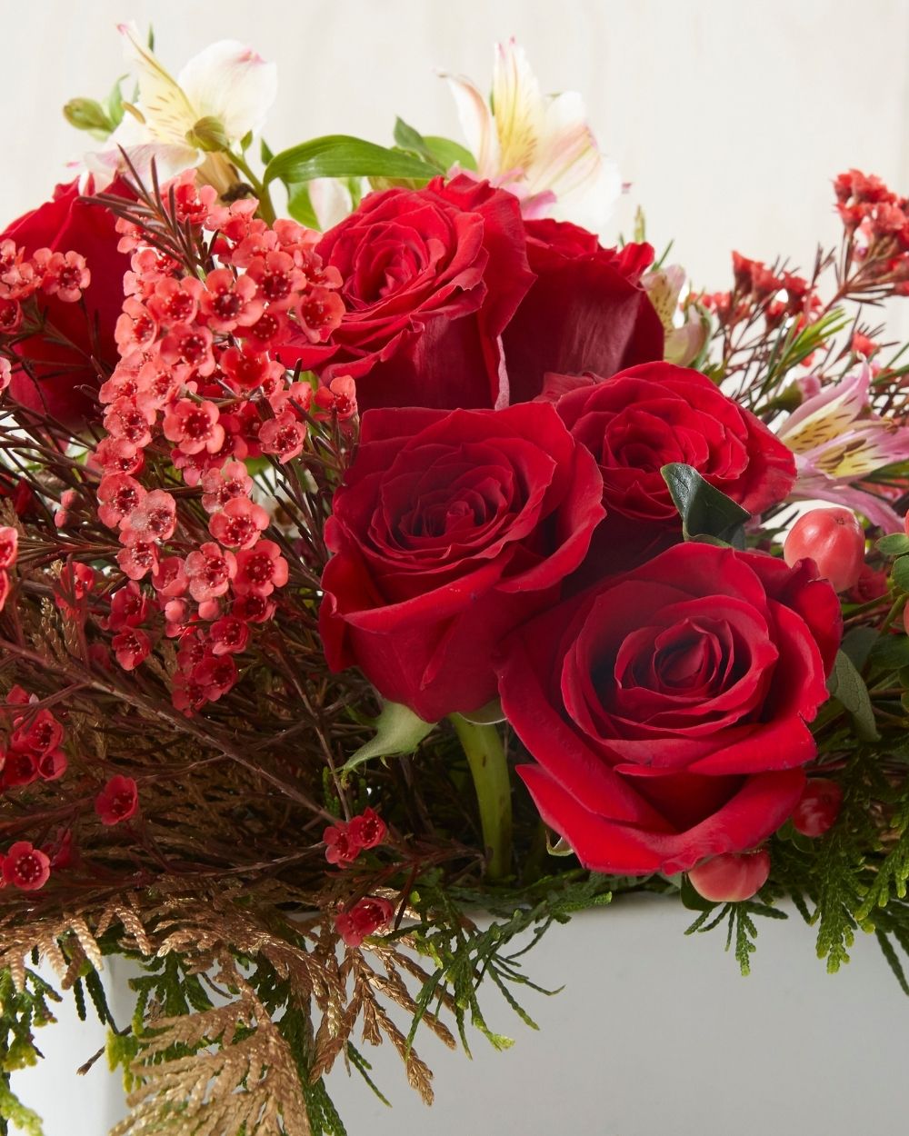 Christmas Table Flowers (Red & Gold)