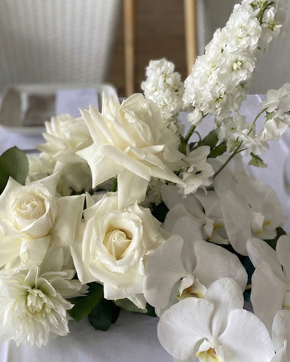 White Centrepiece - Extra Large