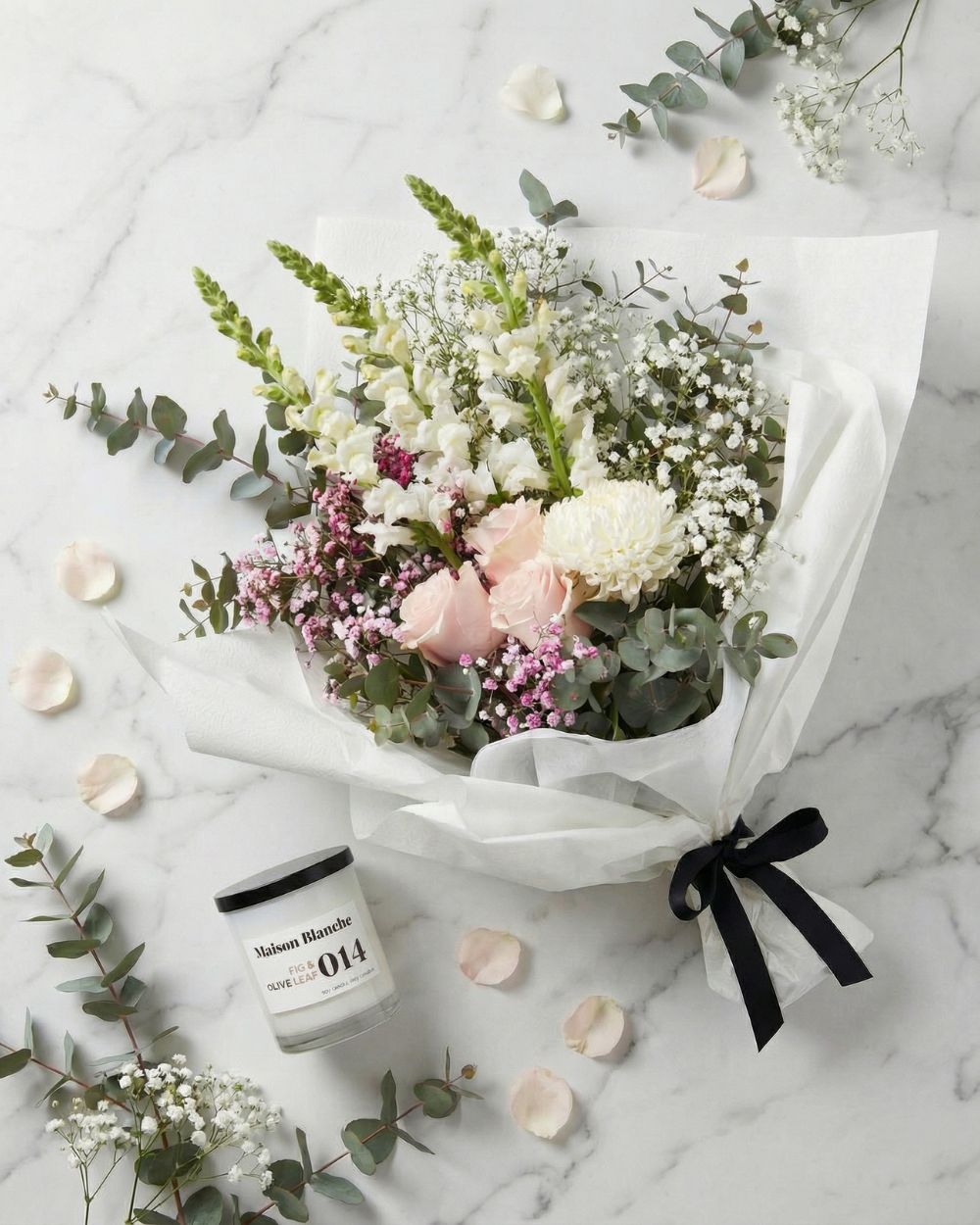 Osaka Bouquet + Candle Bundle