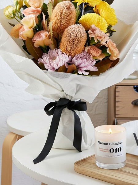 Umbria Bouquet + Candle Bundle